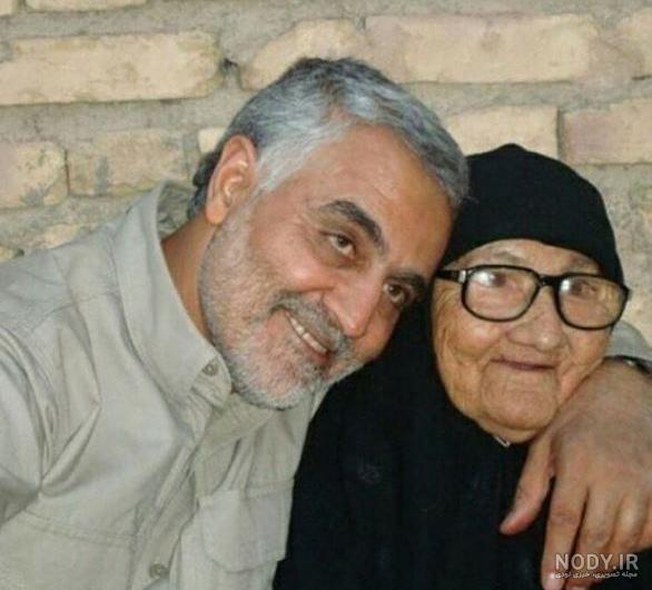 تصویری از ۴ فرزند سردار سلیمانی بر سر مزار پدر - خبرهای فوری مهم
