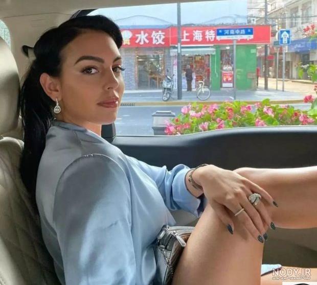 جنجال عکس های جورجینا کنار برج و ورزشگاه آزادی / با حجاب کامل به ...