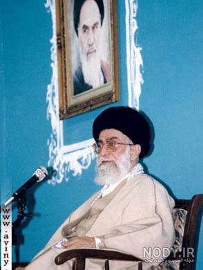 شوخی خیلی خنده دار امام خامنه ای با جوانان شوخی خیلی خنده دار امام خامنه ای با جوانان