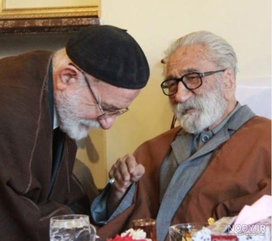 شوخی خیلی خنده دار امام خامنه ای با جوانان شوخی خیلی خنده دار امام خامنه ای با جوانان