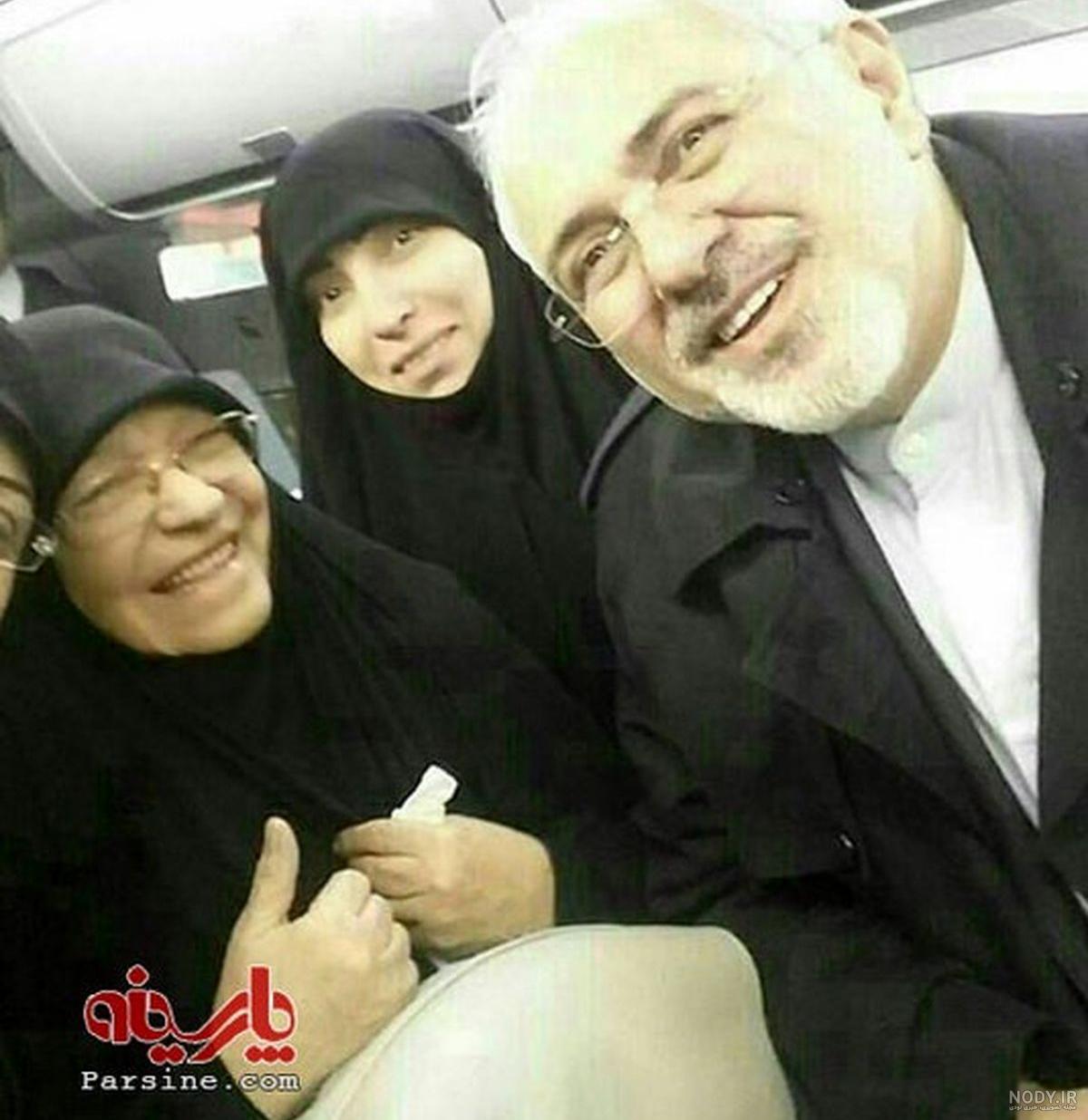 عکس/ سلفی با ظریف - جهان نيوز عکس/ سلفی با ظریف - جهان نيوز