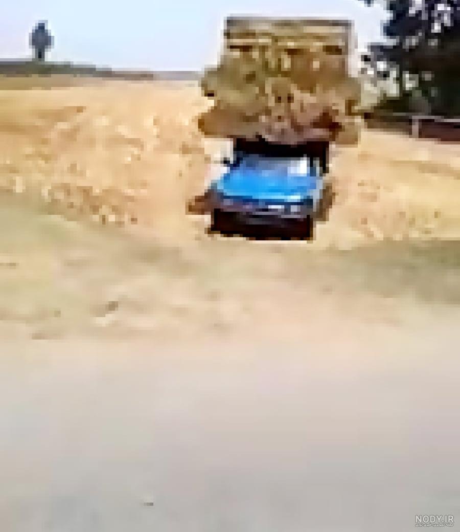 عکس نیسان با بار کاه