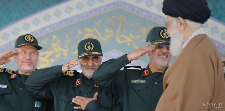 مشرق نیوز - عکس/ کاشت نهال توسط رهبر انقلاب در روز درختکاری