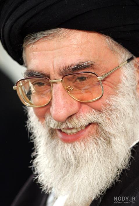 عکس امام خامنه ای با لبخند عکس امام خامنه ای با لبخند