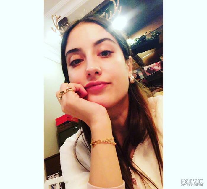 عکس/ شباهت عجیب هازال کایا و پسرش