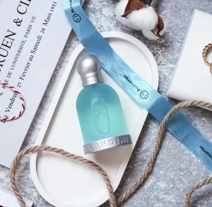 خرید و قیمت پرفروش‌ترین عطر زنانه خنک با ماندگاری بالا