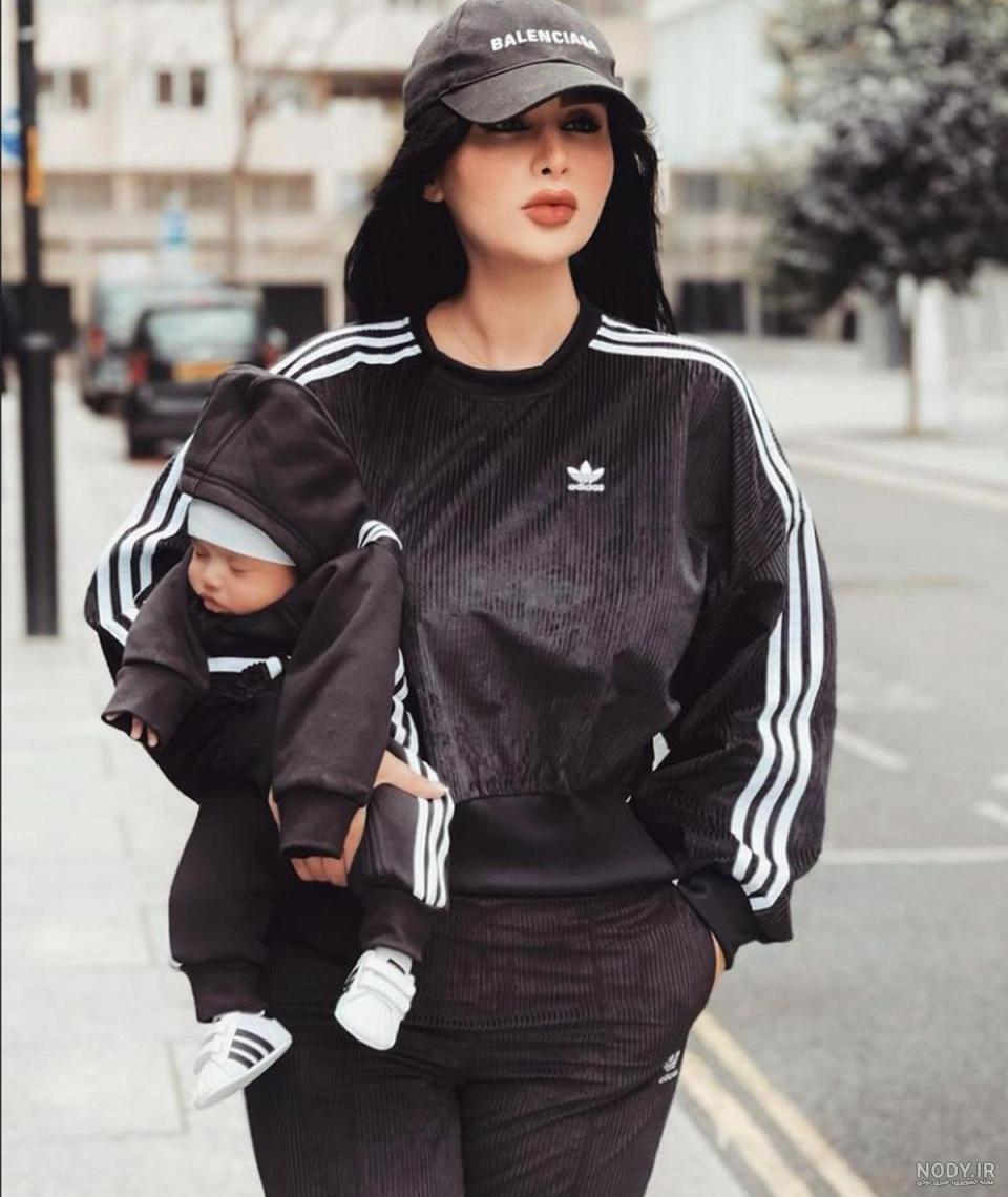 عکس جدید دنیا جهانبخت در استخر