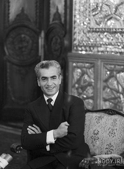 از معدود عکس‌ها از محمدرضا شاه با سبیل در کنار سپهبد رزم‌آرا - همیار