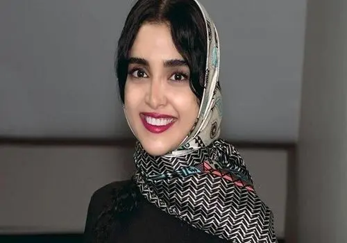 عکس وی با سبیل