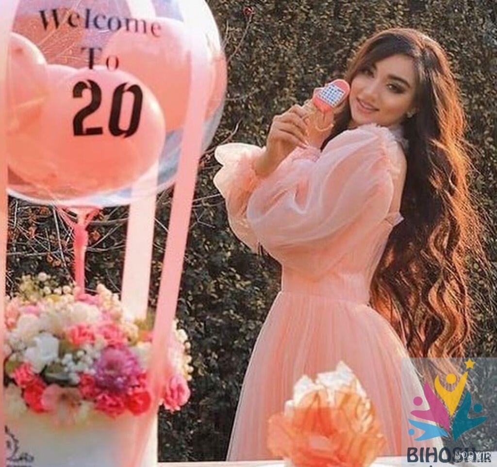 116 ژست عکس تولد | یک عکس فوق‌العاده از تولدت بگیر | عکس پرینت