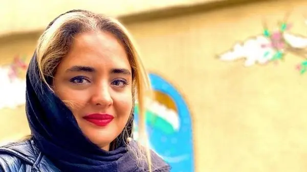 عکس مادر و خواهر نرگس محمدی عکس مادر و خواهر نرگس محمدی