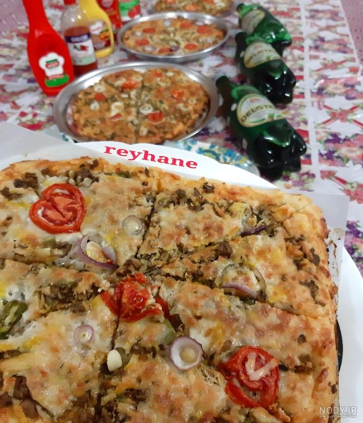 عکس پیتزا گوشت و مرغ