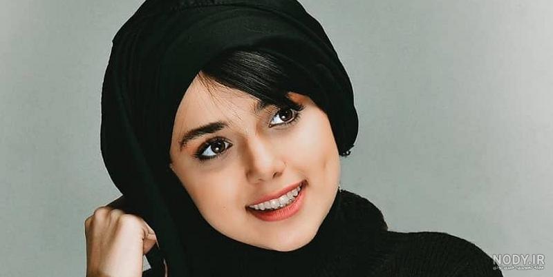 عکس جدید سارا مقربی " نهال سریال بوتیمار " در کنار زن بازیگر در شمال
