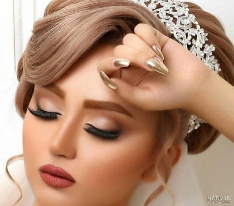 گام به گام میکاپ و انواع شینیون حرفه ای برای عروس ها - مجله ماه سرا گام به گام میکاپ و انواع شینیون حرفه ای برای عروس ها - مجله ماه سرا