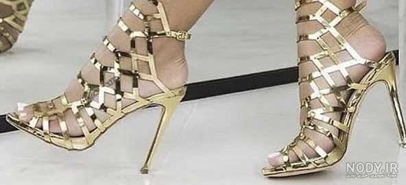 خرید انواع کفش پاشنه بلند مشکی، مجلسی، لژدار زنانه و دخترانه 👠