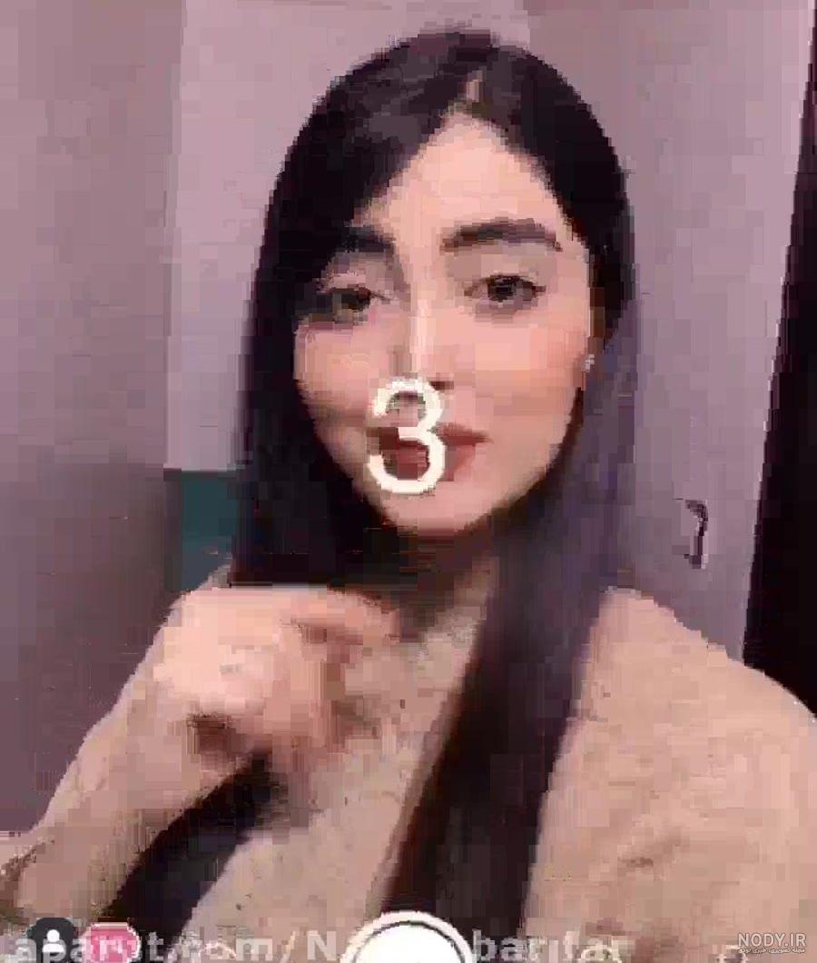 ژست عکس با کلاه اسپرت