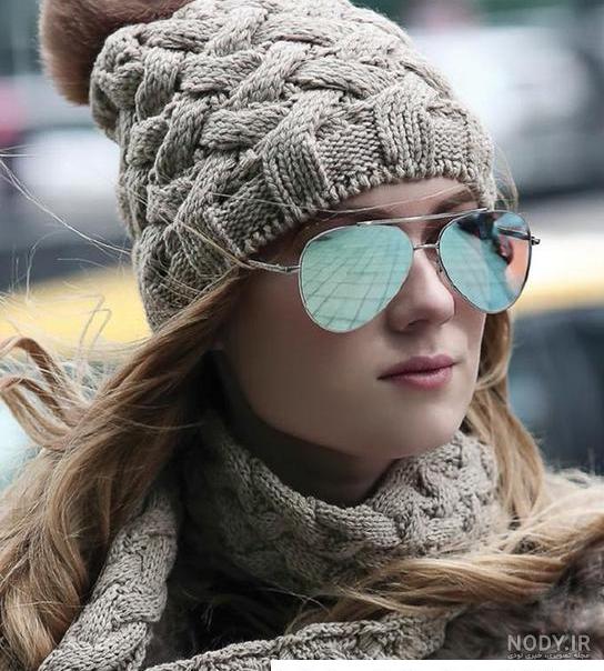 ژست عکس با کلاه در طبیعت