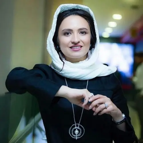 بیوگرافی گلاره عباسی و همسرش ادیب راد با بیماری