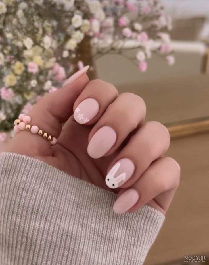 عکس سگ روی ناخن عکس سگ روی ناخن