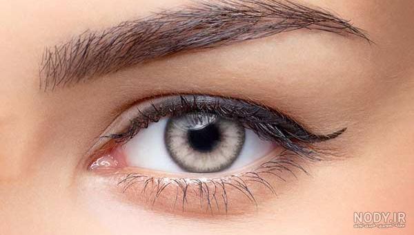 عکس لنز طوسی عسلی در چشم عکس لنز طوسی عسلی در چشم