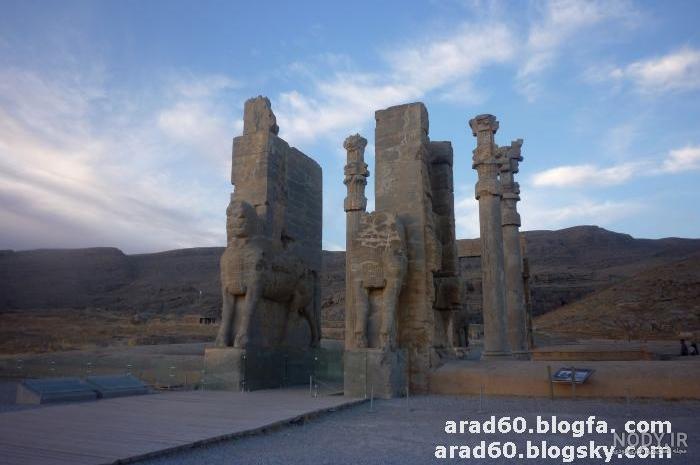 تالار گفتگوی بیداری اندیشه-نمای هوایی تخت جمشید....