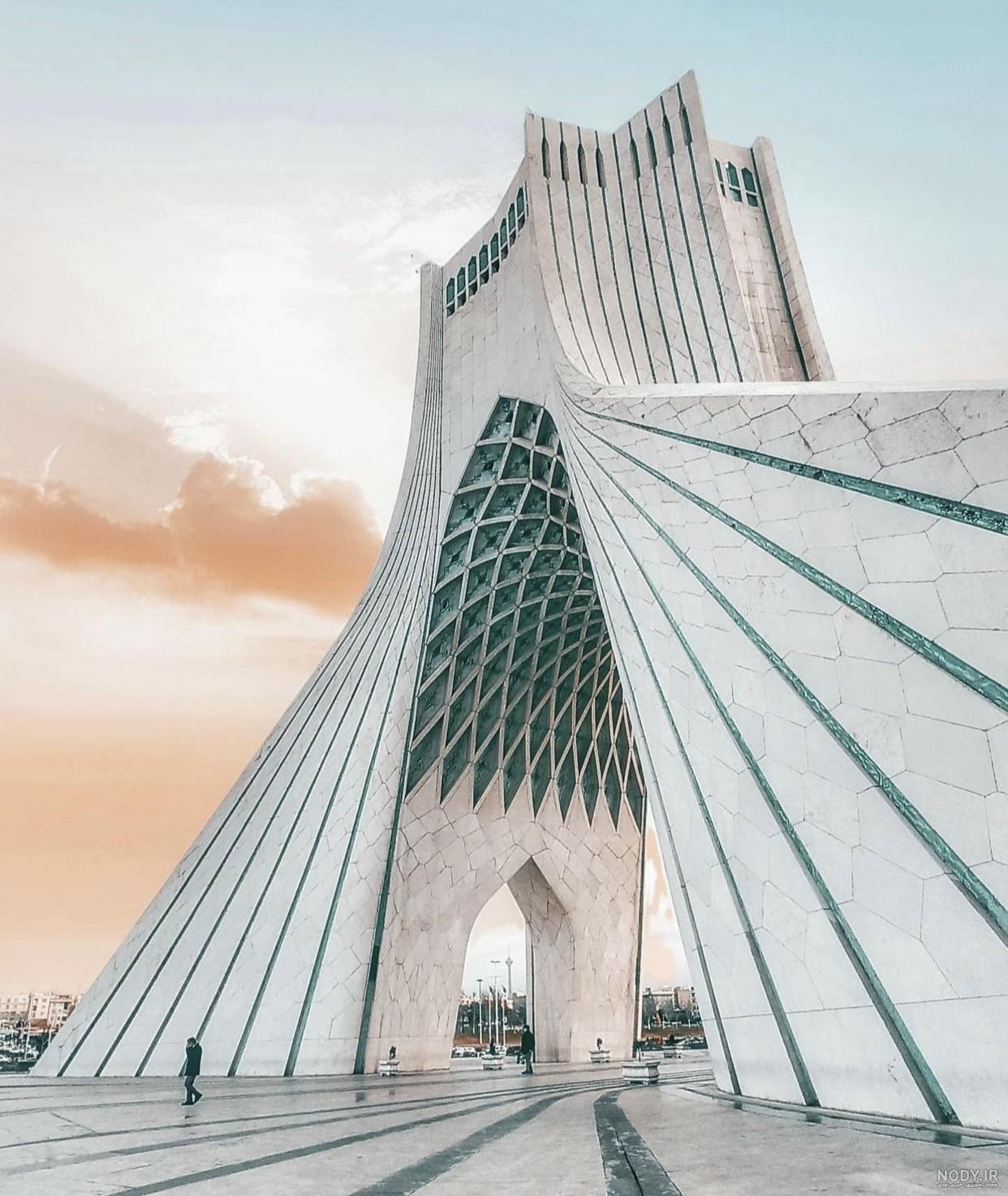 عکس برج آزادی از نمای بالا