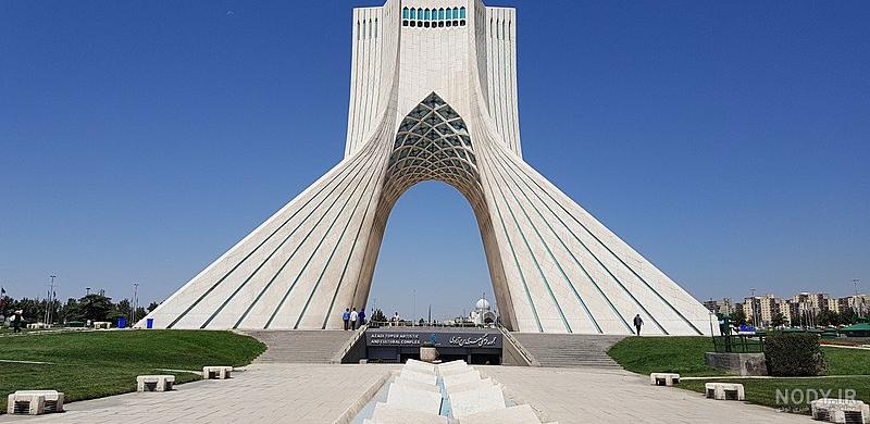 عکس/ برج آزادی در تهران شهربازی شد! - پایگاه خبری خلیج فارس