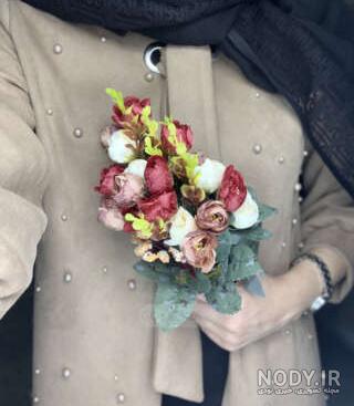 عکس گل های قرمز و صورتی