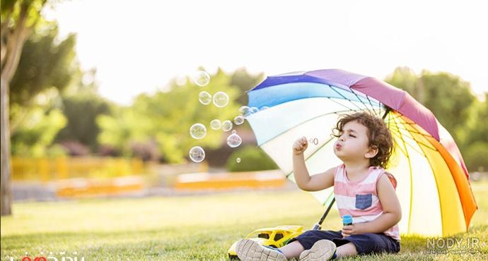 ژست عکس تولد کودک در فضای باز