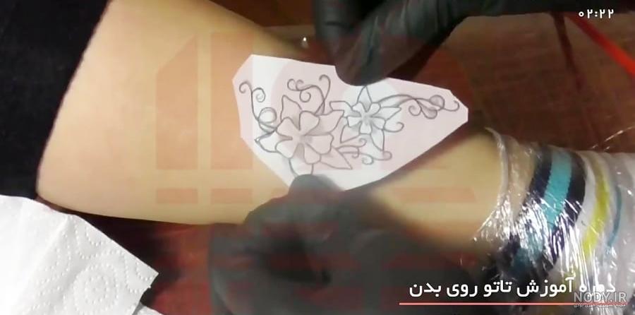 تاتو روی دست کلاش