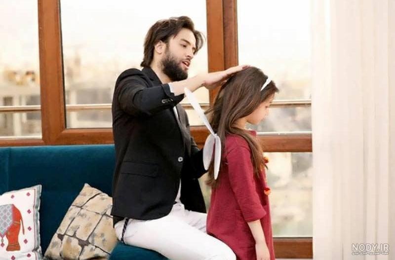 عکس بنیامین بهادری و همسرش شایلی به مناسبت کریسمس · جدید ۱۴۰۳ ...