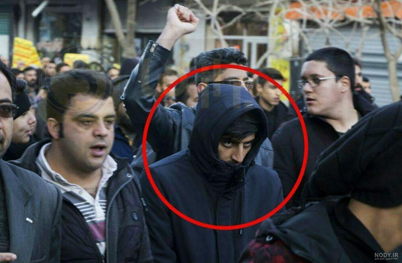 آقای دوربینی در مراسم تشییع جنازه یک بازیگر قدیمی (عکس)