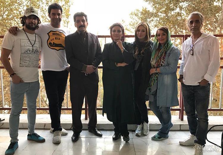 عکس | «لیندا کیانی» در پشت صحنه «اینجا خانه من است» عکس | «لیندا کیانی» در پشت صحنه «اینجا خانه من است»