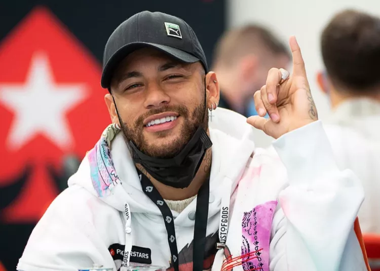 عکس نیمار و همسرش در استخر