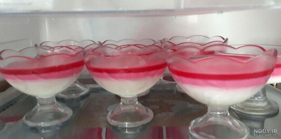 طرز تهیه دسر محبوب فرنی با ژله در چند مرحله ساده