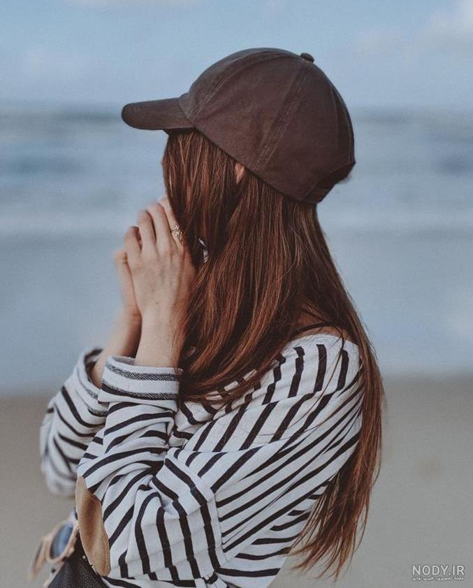 عکس پروفایل دخترونه خفن 1401 با کلاه و عینک دودی لاتی بالا