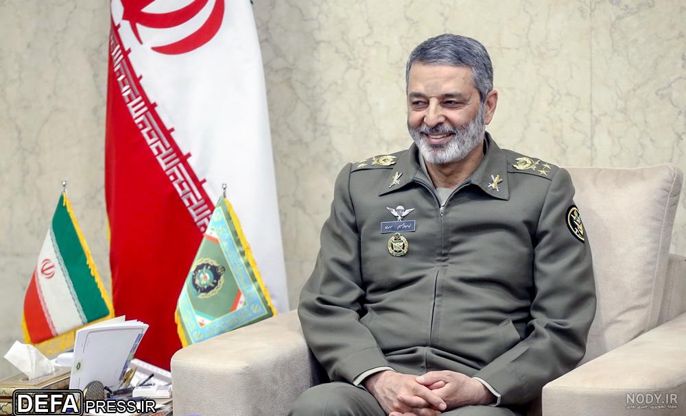 دیدار صمیمی امیر سرلشکر موسوی فرمانده کل ارتش جمهوری اسلامی با آیت الله ...
