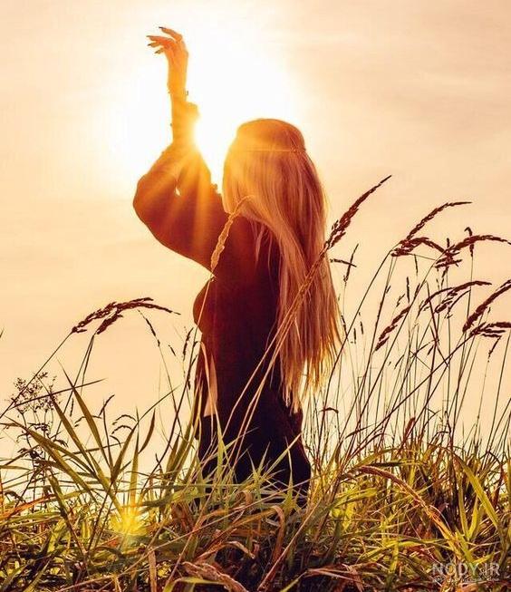 عکس دختر خوشگل از پشت سر برای پروفایل