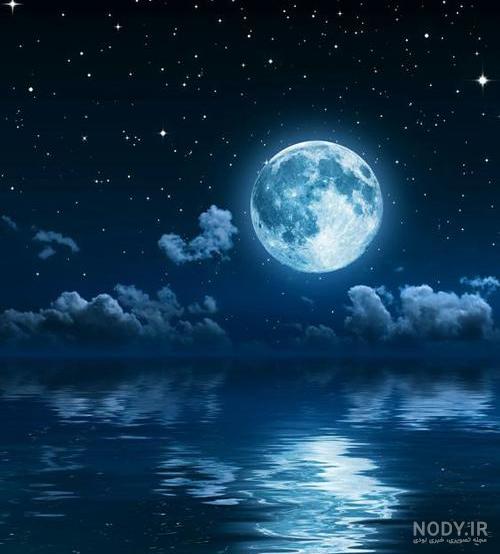عکس دریا در شب طبیعی