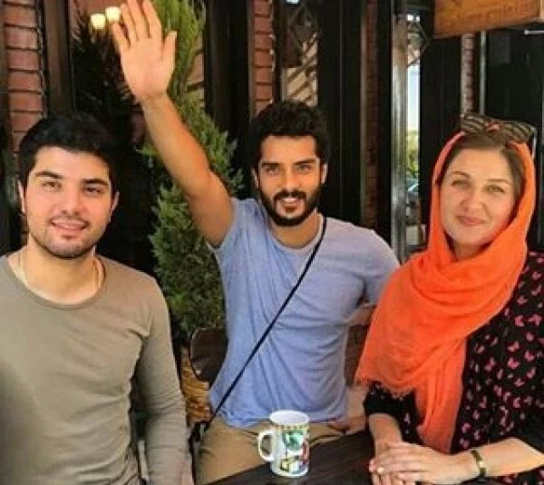 بیوگرافی سینا مهراد (سینا سهیلی)؛ عکس سینا مهراد نقش حامد در سریال ...