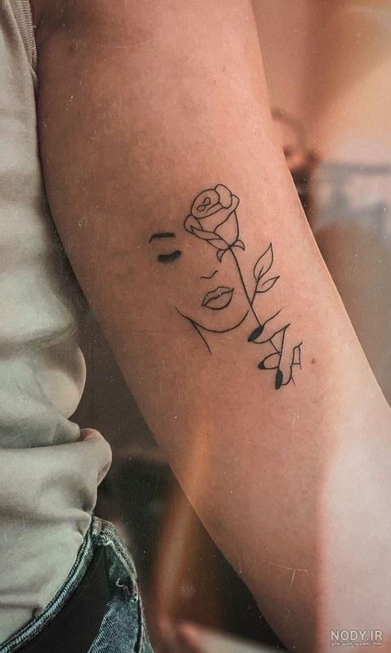 عکس تاتو روی مچ دست دخترانه