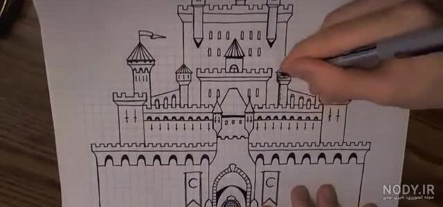 نقاشی ساده از قلعه