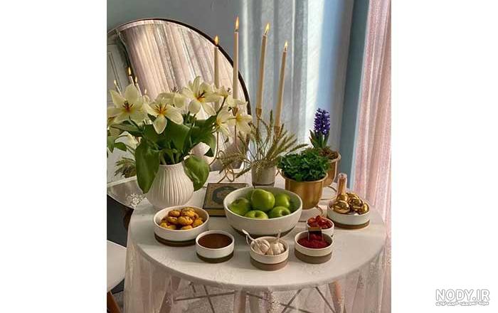 ایده عکس کنار سفره هفت سین