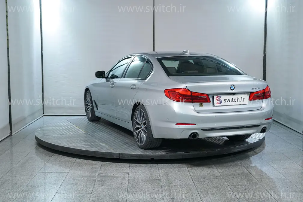 تصویر زمینه های خودروی لوکس بی ام و BMW با کیفیت FULL HD تصویر زمینه های خودروی لوکس بی ام و BMW با کیفیت FULL HD