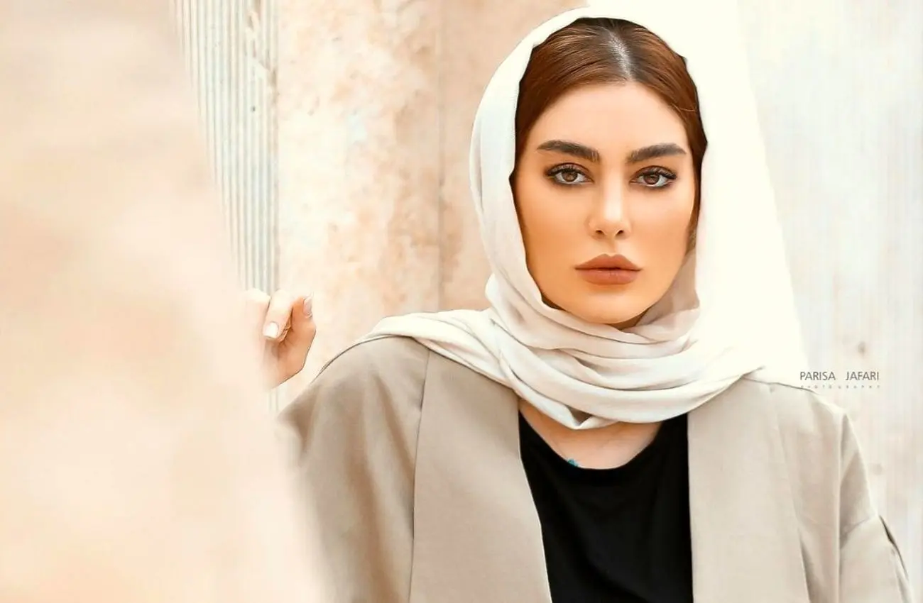 سحر قریشی و تتلو - YouTube