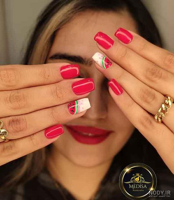 ۱۰۰ طرح ناخن یلدایی بسیار شیک، مخصوص یلدای ۱۴۰۲ + آموزش مراحل