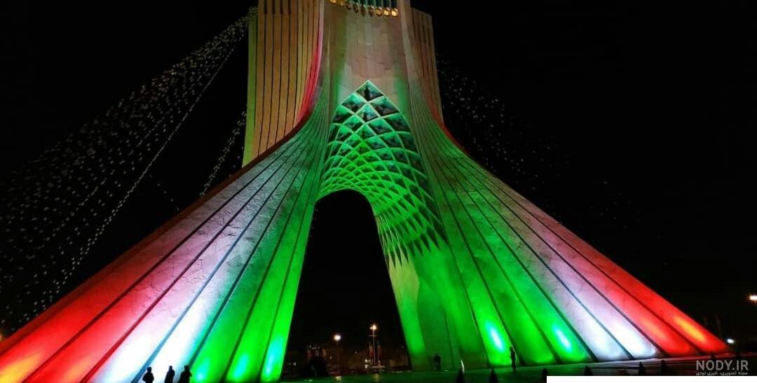 ترکیب عکس میدان آزادی تهران و خواننده معروف آمریکایی! ترکیب عکس میدان آزادی تهران و خواننده معروف آمریکایی!