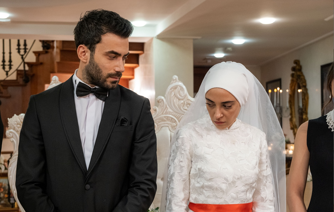 Türkiye'yi ağlatan Nursema, Kızılcık Şerbeti'ni zirveye taşıdı - Birsen ...