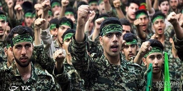 بنر پشت سن سالروز حاج قاسم و میلاد حضرت زهرا با تایپوگرافی سردار ...