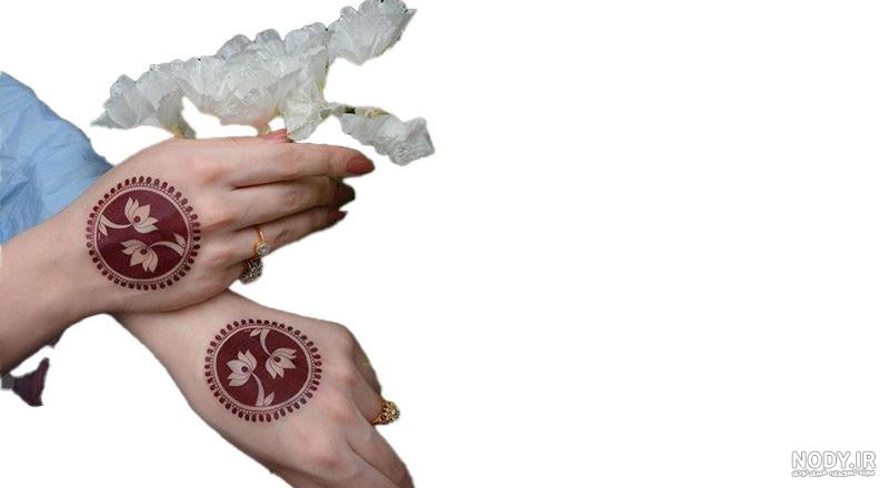 عکس حنا ساده روی انگشت عکس حنا ساده روی انگشت